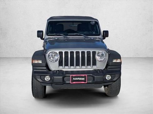 Used 2018 Jeep Wrangler Unlimited Sport S image 2