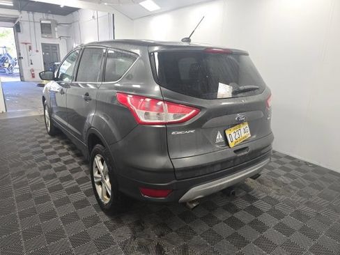 Used 2016 Ford Escape SE w/ SE Leather Comfort Package AWD/4WD image 4