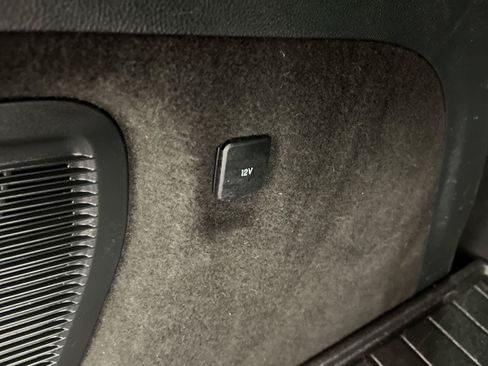 Used 2022 Lincoln Corsair AWD w/ Premium Package image 10