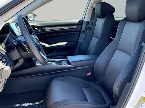 Used 2020 Honda Accord Hybrid image 7