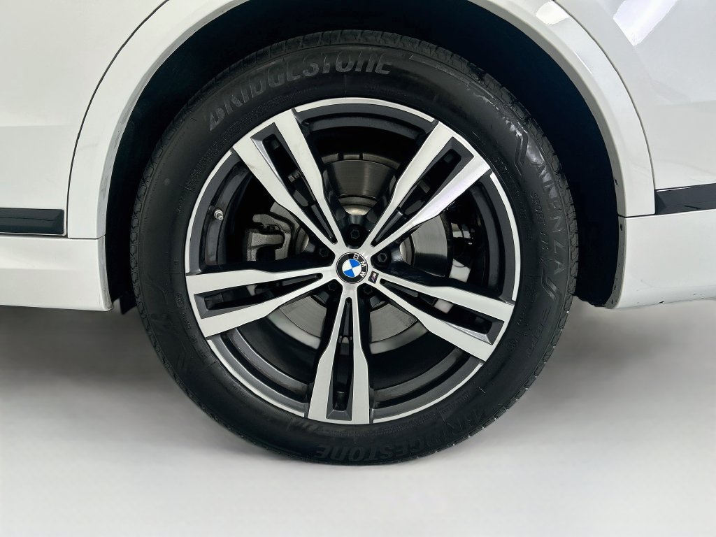 Certified 2025 BMW X7 xDrive40i w/ M Sport Package AWD/4WD image 30