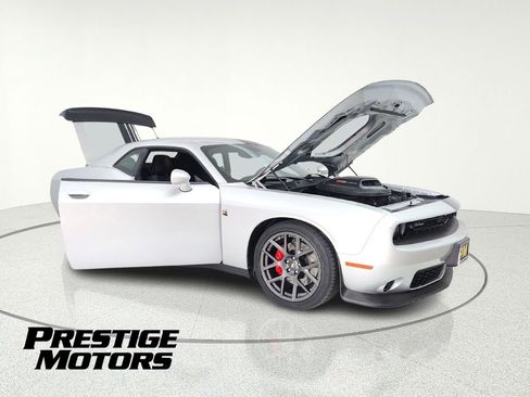 Used 2019 Dodge Challenger R/T Scat Pack w/ Shaker Package image 11