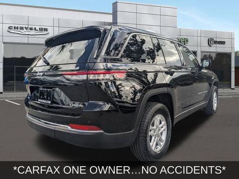 Used 2024 Jeep Grand Cherokee Laredo w/ Luxury Tech Group I image 4