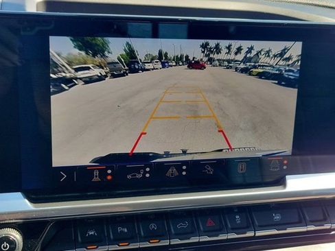 Used 2024 Chevrolet Silverado 1500 High Country image 30