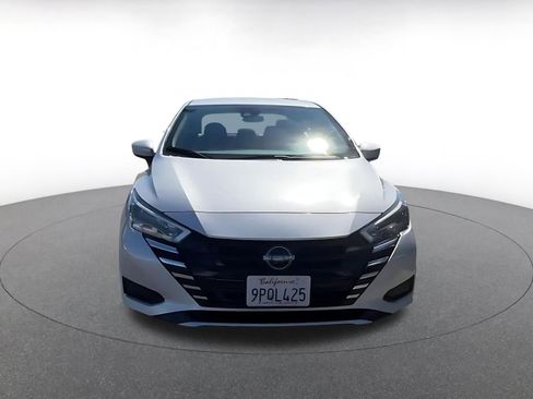 Used 2025 Nissan Versa SV w/ Trunk Package image 4