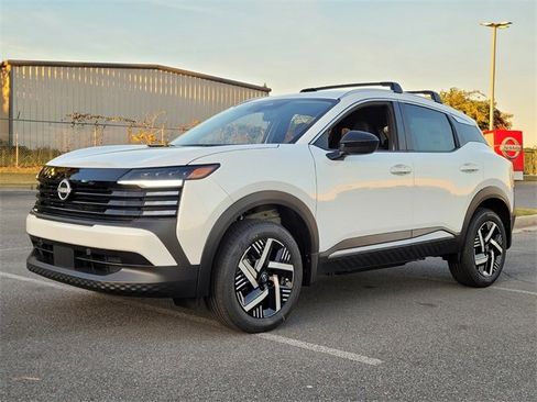 New 2026 Nissan Kicks SV w/ Cold Weather Package image 4