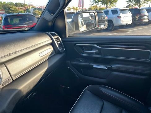 Used 2025 RAM 1500 Laramie AWD/4WD image 28
