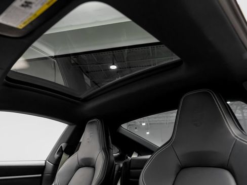 Used 2025 Porsche 911 Carrera S RWD image 9