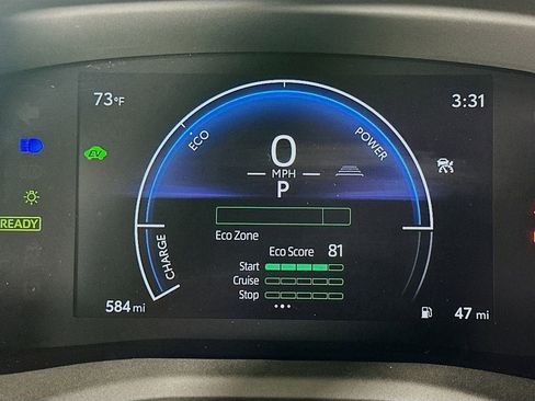 Used 2025 Toyota Camry SE w/ Convenience Package image 12