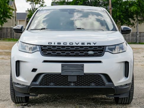 Used 2020 Land Rover Discovery Sport SE image 8