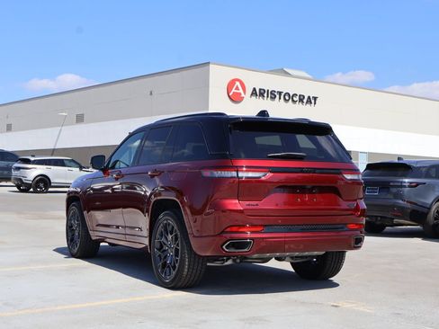 Used 2025 Jeep Grand Cherokee Summit w/ Obsidian Package AWD/4WD image 5