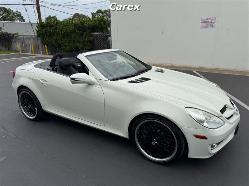 Used 2010 Mercedes-Benz SLK 350 image 7