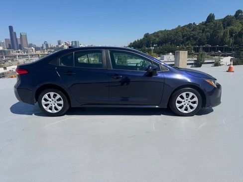 Used 2024 Toyota Corolla LE FWD image 2