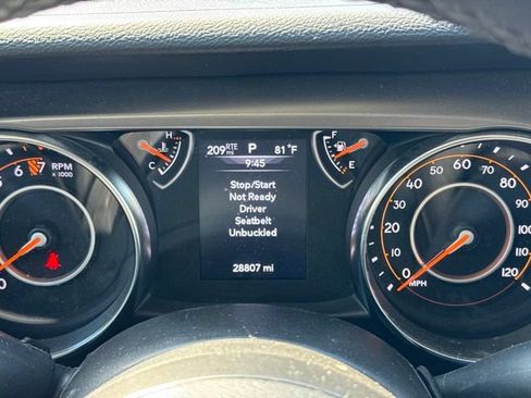 Used 2023 Jeep Gladiator Sport AWD/4WD image 22