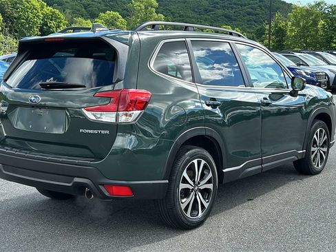 Certified 2023 Subaru Forester Limited AWD/4WD image 4
