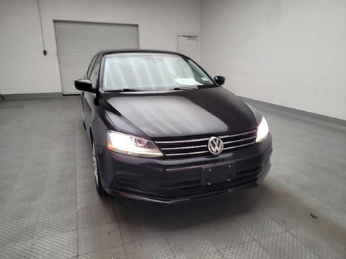 Used 2017 Volkswagen Jetta S image 14