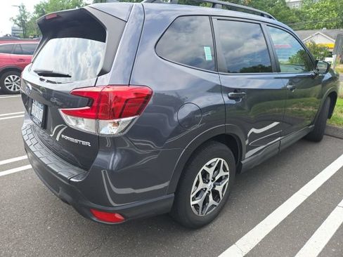 Used 2023 Subaru Forester Premium AWD/4WD image 11