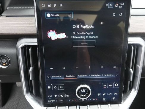 Used 2026 GMC Acadia Denali AWD/4WD image 21