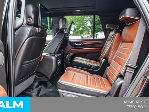 Used 2023 GMC Yukon Denali Ultimate AWD/4WD image 18