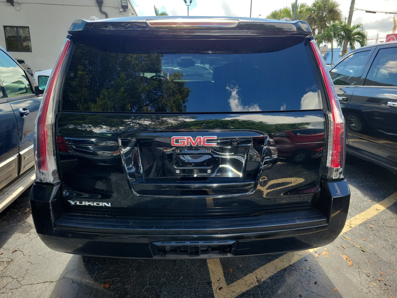 Used 2015 GMC Yukon SLT w/ Open Road Package RWD image 5