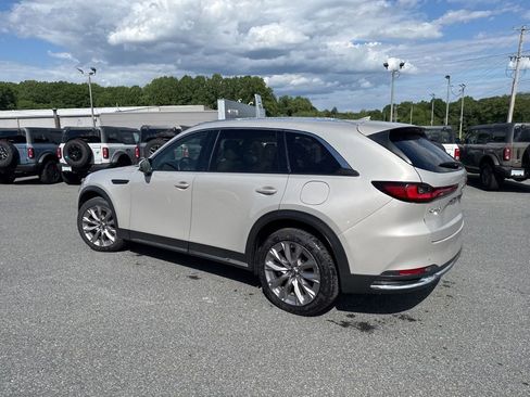 Used 2024 MAZDA CX-90 3.3 Turbo w/ Premium Package AWD/4WD image 4