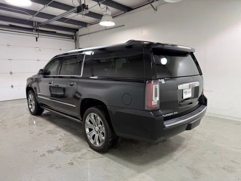 Used 2017 GMC Yukon XL Denali w/ Open Road Package AWD/4WD image 5