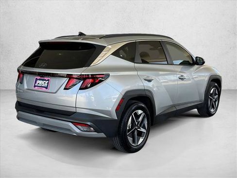 Used 2025 Hyundai Tucson SEL FWD image 6