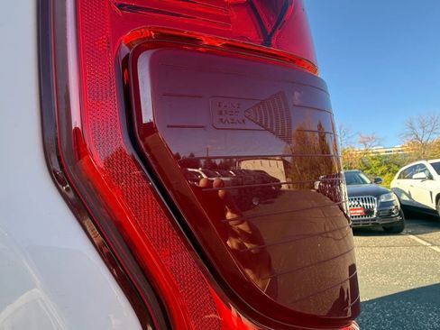 Used 2021 Ford F250 Lariat image 32