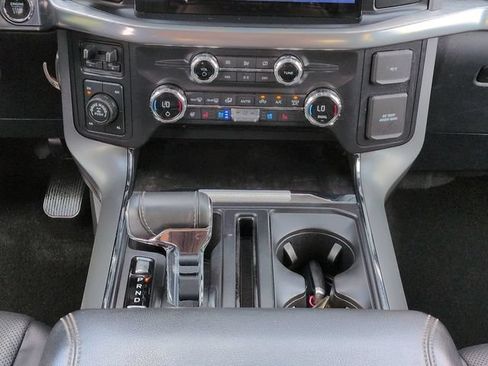 Used 2021 Ford F150 Lariat w/ Equipment Group 502A High AWD/4WD image 19
