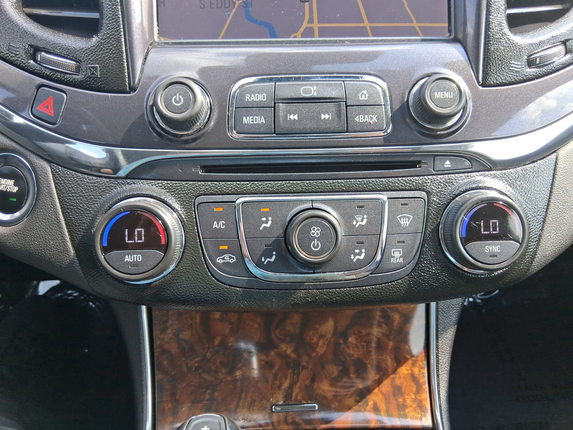 Used 2014 Chevrolet Impala LT FWD image 22