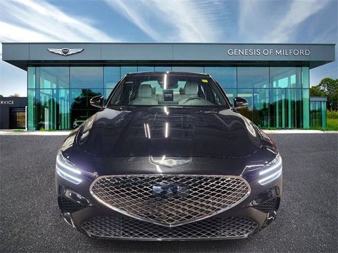 Used 2025 Genesis G70 2.5T image 2