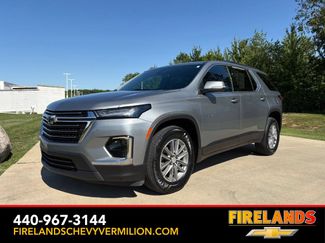 Used 2023 Chevrolet Traverse LT FWD video 1
