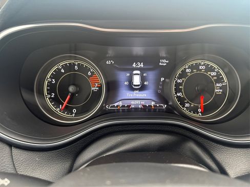 Used 2023 Jeep Cherokee Altitude Lux AWD/4WD image 21