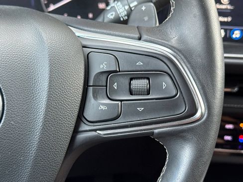 Used 2021 Buick Envision Preferred AWD/4WD image 37