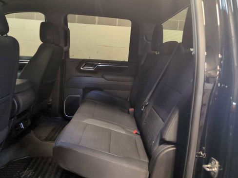 Used 2025 Chevrolet Silverado 2500 LT w/ Convenience Package image 24