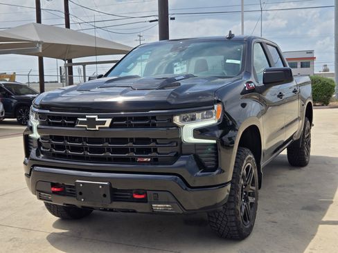 Certified 2024 Chevrolet Silverado 1500 LT Trail Boss AWD/4WD image 3