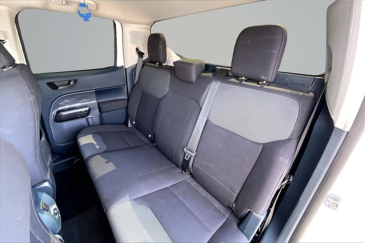 Used 2022 Ford Maverick XL FWD image 26