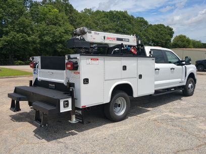 New 2026 Ford F350 XL w/ XL Chrome Package