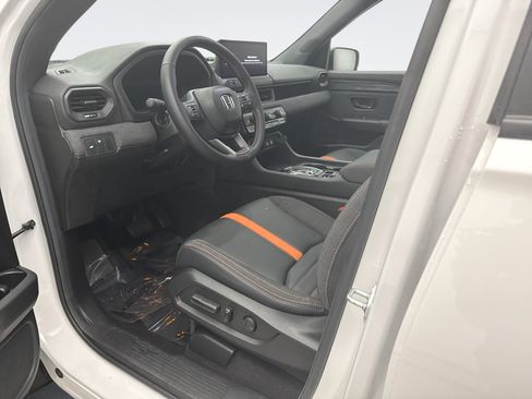 Used 2026 Honda Passport TrailSport image 10