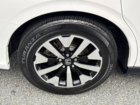 Certified 2025 Honda Odyssey EX-L image 27