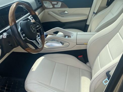 Used 2022 Mercedes-Benz GLS 450 4MATIC image 5