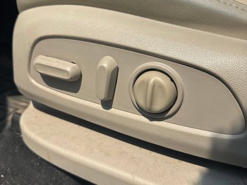 Used 2018 Buick Enclave Essence FWD image 14
