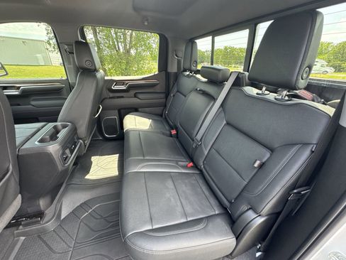 Certified 2023 Chevrolet Silverado 1500 RST w/ Rally Edition AWD/4WD image 23