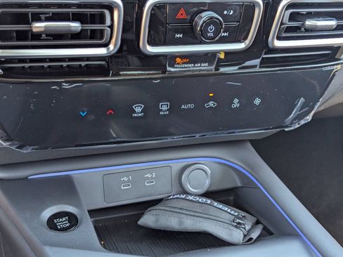 New 2026 Nissan Sentra SR w/ Floor Mat Package FWD image 20