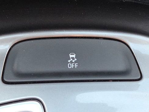 Used 2017 Chevrolet Malibu LT image 22