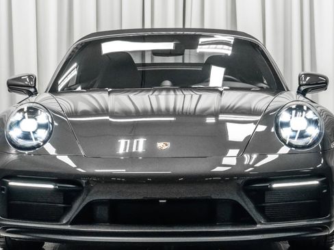 Used 2023 Porsche 911 Cabriolet image 42