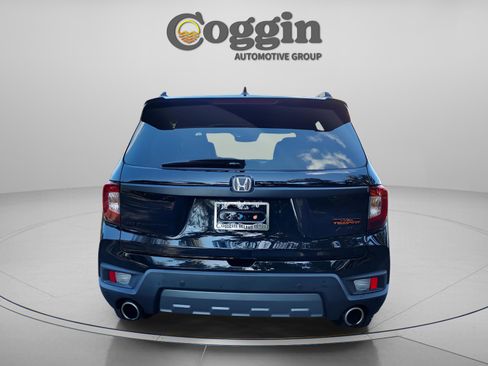 Used 2023 Honda Passport TrailSport image 4