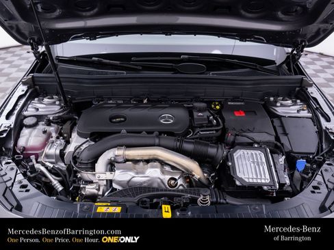 New 2026 Mercedes-Benz GLB 250 4MATIC image 33