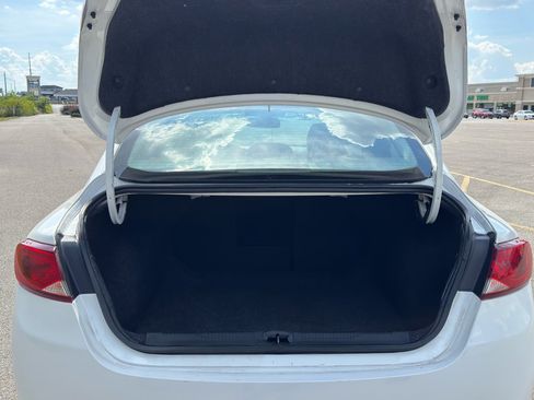 Used 2017 Chrysler 200 Limited Platinum image 46