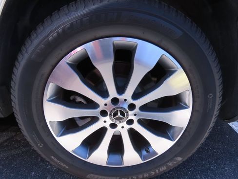 Used 2018 Mercedes-Benz GLS 450 4MATIC image 16